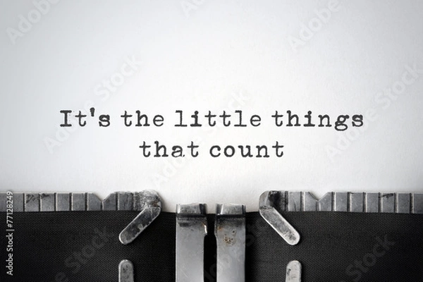 Fototapeta Wdzięczność. Inspirujący cytat wpisany na starej maszynie do pisania.