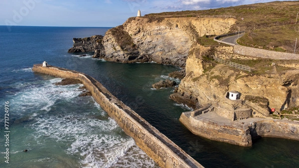 Obraz Harbour wall and cliffs