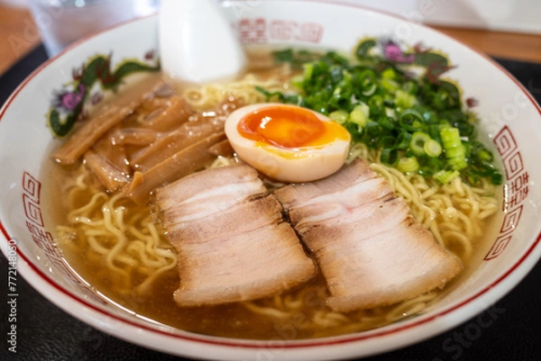 Obraz 日本の鳥取県のとても美味しい牛骨ラーメン