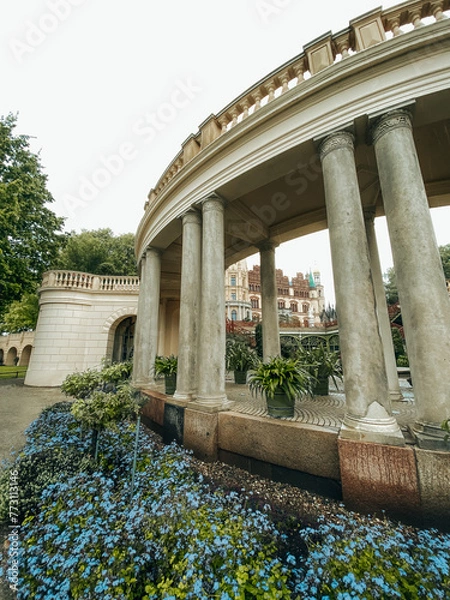 Fototapeta Photo of landscape and architecture of Schwerin Castle in Schwerin, northern Germany, Mecklenburg-Vorpommern