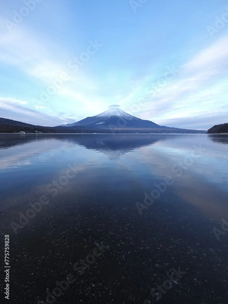 Obraz 富士山と、印象的な雲