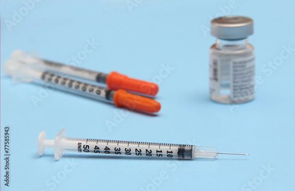 Obraz syringe with vial
