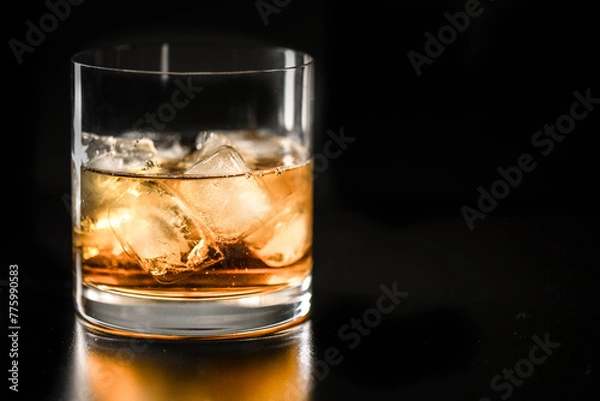 Fototapeta whiskey on the rocks