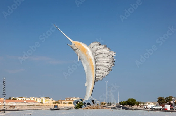Obraz Statua żaglowa w Umm al Quwain, Zjednoczone Emiraty Arabskie
