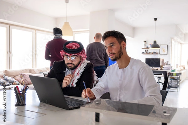 Fototapeta Fostering a culture of regular meetings to monitor work progress and acknowledge employee efforts is essential for nurturing a productive and motivated team.