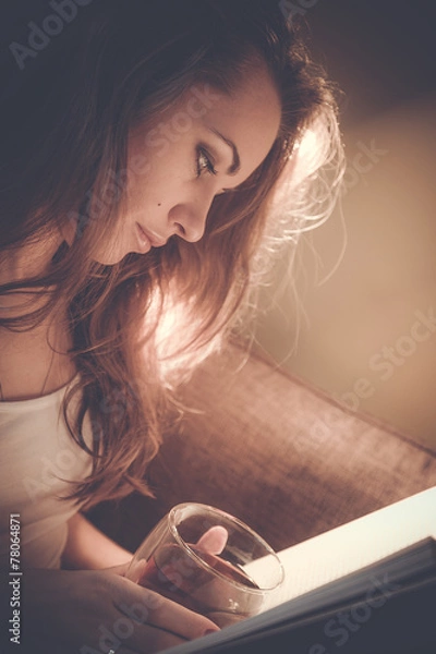 Obraz Rest with a book and drink tea