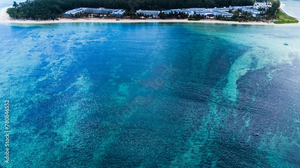 Fototapeta The natural background of nature. Underwater waterfall in Mauritius.