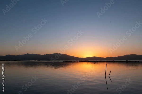 Fototapeta 琵琶湖畔の夕暮れ　滋賀県草津市