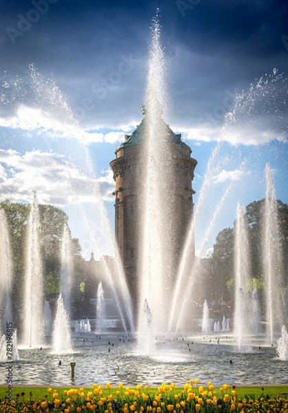 Obraz Mannheim Wasserturm und Wasserturmanlage mit Brunnen, Wasserspiele Fontänen.