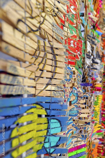 Obraz colored latches