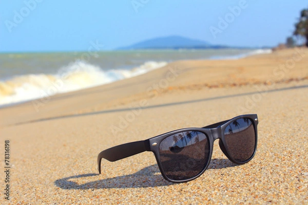 Obraz Sunglasses on the beach
