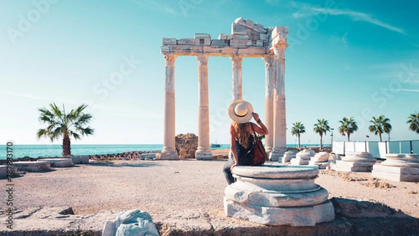 Fototapeta Temple of Apollo ancient ruins- tour tourism in Turkey, Antalya, Side