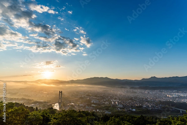 Obraz 秩父ミューズパークから望む朝焼けの秩父市街　埼玉県秩父市