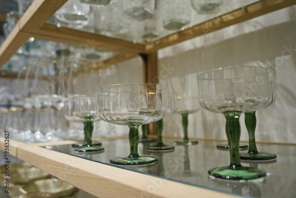Obraz Glassware is displayed on the shelf