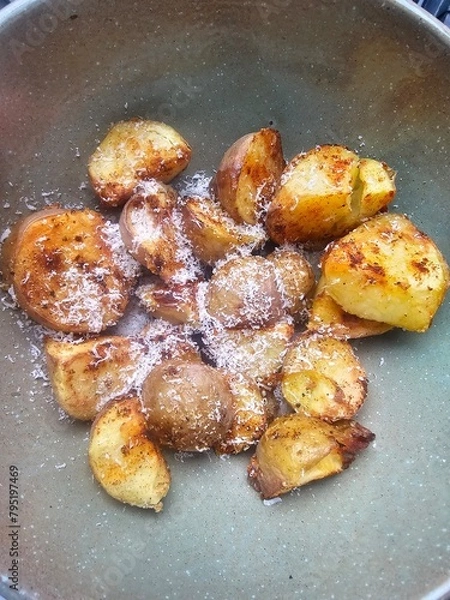 Obraz roasted potatoes with cheese