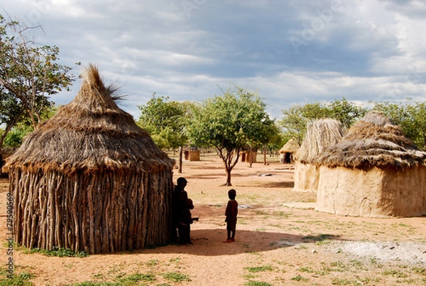 Obraz Wioska Himba w pobliżu Parku Narodowego Etosha w Namibii