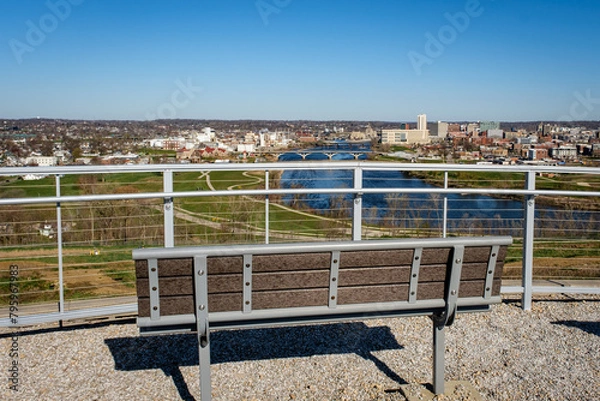 Fototapeta Cedar Rapids, Iowa, USA city view from overlook on Mount Trashmore