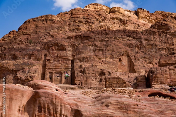 Fototapeta View of Urn Tomb in the archeological site of Petra in Jordan