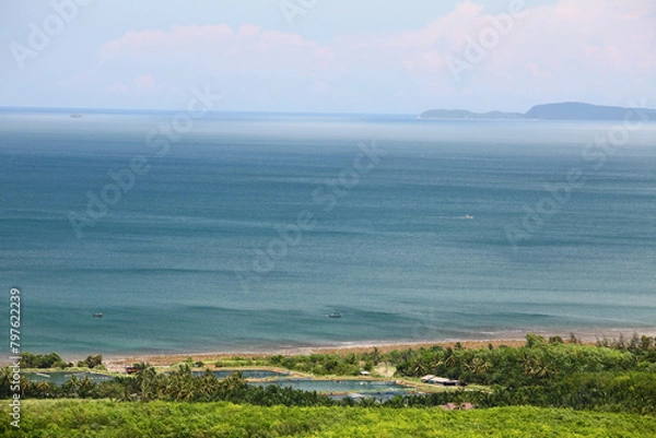 Fototapeta Gulf of Thailand scenery view from the top of Khao Dinso Viewpoint (Dinso Hill) in Saphli District, Chumphon Province, Thailand 