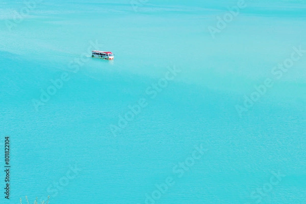 Obraz エメラルドグリーン色の湖水