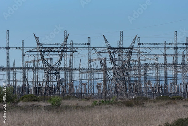 Obraz Hopefield, Western Cape, South Africa. 16. 04. 2024. Electrical power lines supplying electrcity for the national grid in S Africa.