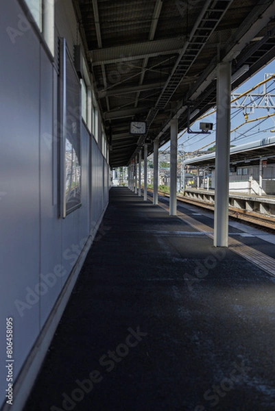 Fototapeta 人のいない駅の風景