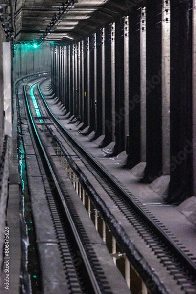 Fototapeta 地下トンネル