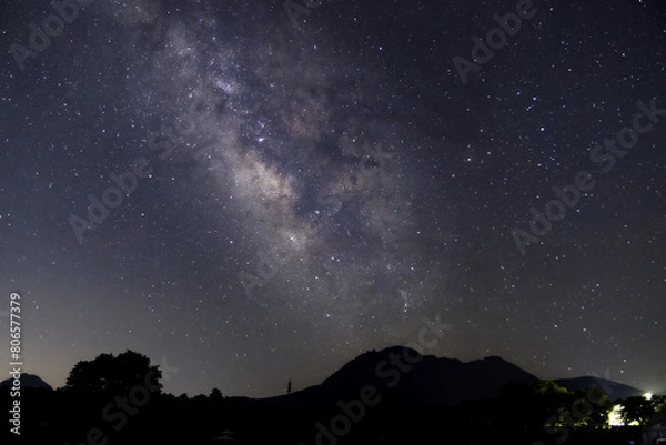 Fototapeta 有明の森フラワー公園から平成新山と天の川02