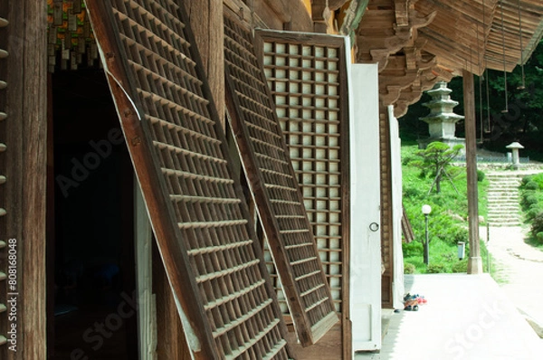 Fototapeta korea old ancient house windows frame