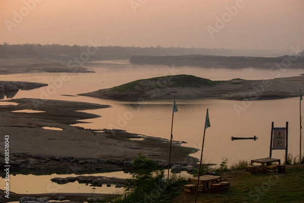 Obraz View of the Mekong River at sunrise May ‎8  ‎2024 Ubonratchathani ‎Thailand