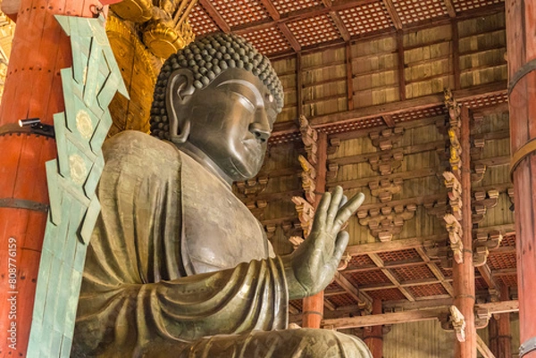 Obraz 毎年膨大な観光客が訪れる奈良の大仏