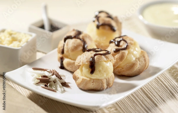 Obraz custard choux with creme and chocolate