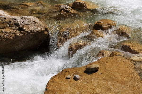 Fototapeta Reißender Fluss