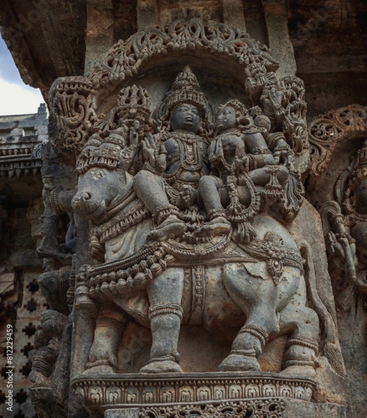 Obraz Kedareshwara Temple is a Hoysala-era structure in the historically important city of Halebidu, Karnataka, India.