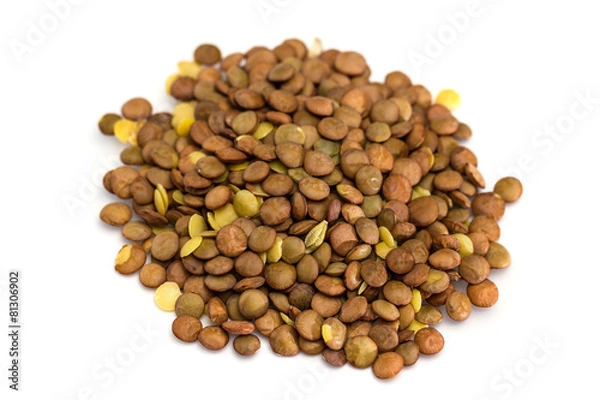 Obraz Lentils isolated on white background