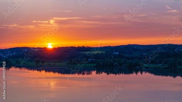 Obraz Sonnenuntergang über dem Vilstalsee