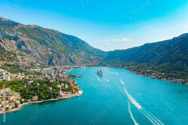 Obraz Spectacular View of Kotor Bay: Mountains, Cruise Ship, and Azure Waters
