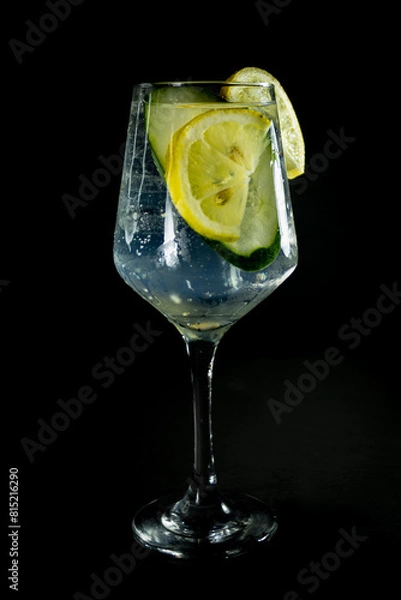 Obraz cocktail with lemon