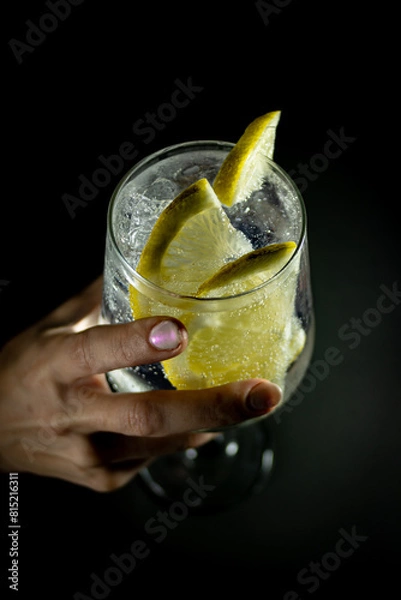Obraz gin lima y mano