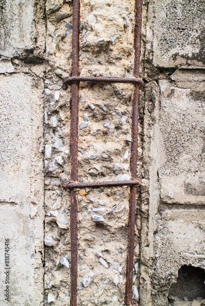 Obraz Rusty steel inside concrete columns, cracked concrete columns affecting, dangerous structures, Damages and Cracks in structural