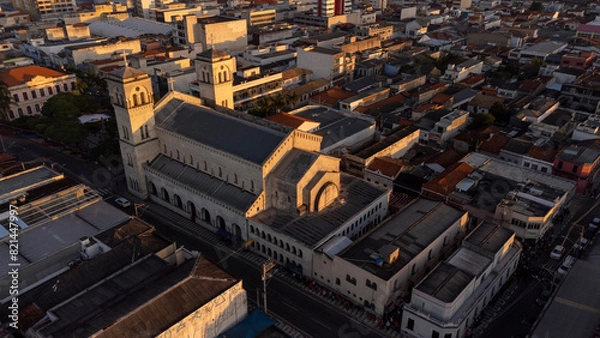 Obraz Mogi das Cruzes, São Paulo Brazil - May 18, 2024 The public filled the streets of the city center of Mogi das Cruzes, to demonstrate their faith and devotion EDITORIAL