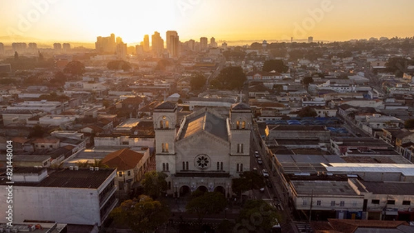 Obraz Mogi das Cruzes, São Paulo Brazil - May 18, 2024 The public filled the streets of the city center of Mogi das Cruzes, to demonstrate their faith and devotion EDITORIAL