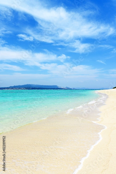 Fototapeta 美しいビーチとさわやかな空