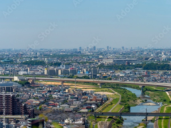 Fototapeta 山の展望台から見る街の風景