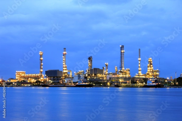 Obraz Oil refinery at twilight