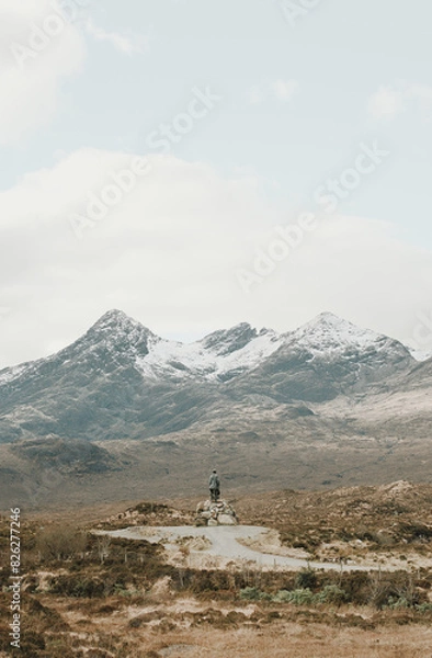 Fototapeta Statue of Collie & Mackenzie in Sligachan, with the Black Cuillins