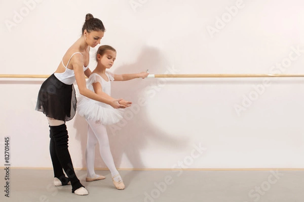 Obraz Ballet class in dance studio