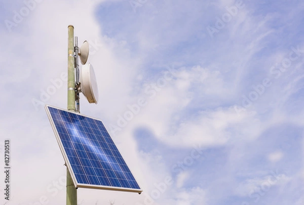 Obraz Repeater antenna with solar panel