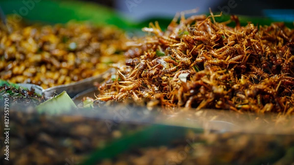Fototapeta Food from the market is sold on the streets where people pass by. It is easy to buy and the price is cheap.
