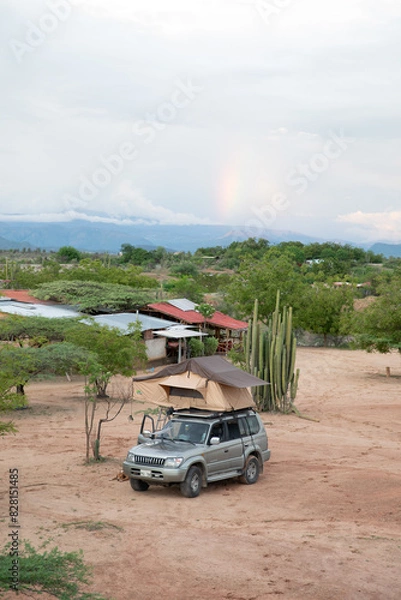 Fototapeta car in the desert